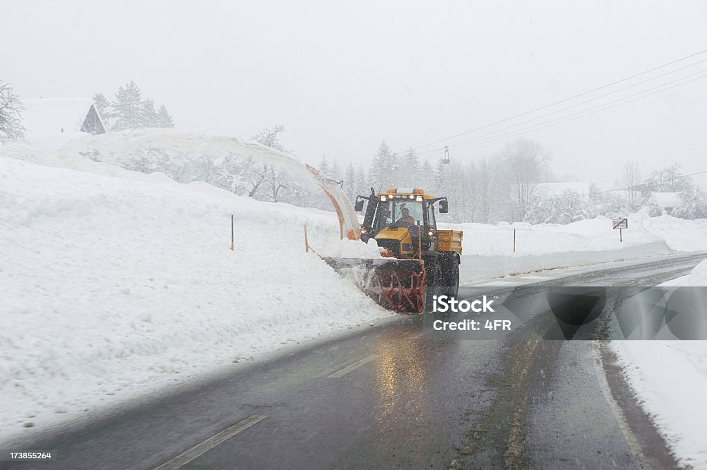 雪耕土機 - 主要道路のロイヤリティフリーストックフォト