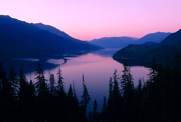 slocan 호수 발할라 도립공원 쿠트네이 왜고너의 브리티쉬컬럼비아 캐나다 - valhalla provincial park 뉴스 사진 이미지