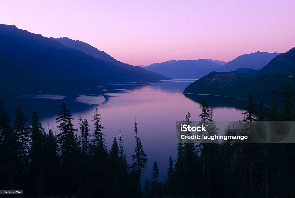slocan Озеро Провинциальный парк Валгалла's Кутеней Британская Колумбия, Канада - Стоковые фото Провинциальный парк Валгалла роялти-фри
