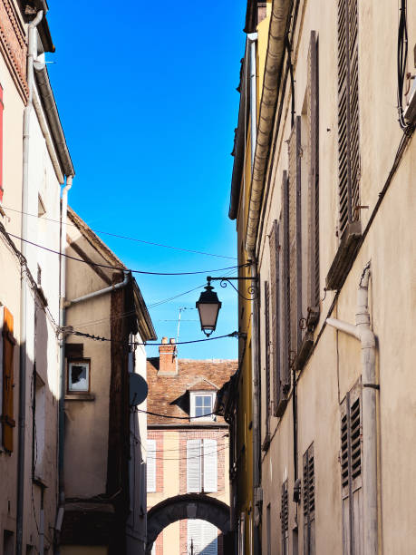 istock Montereau-Fault-Yonne: Strolling through Downtown Streets 1738570209