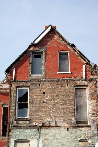 istock Abandoned Building Awaits Demolition 173862179