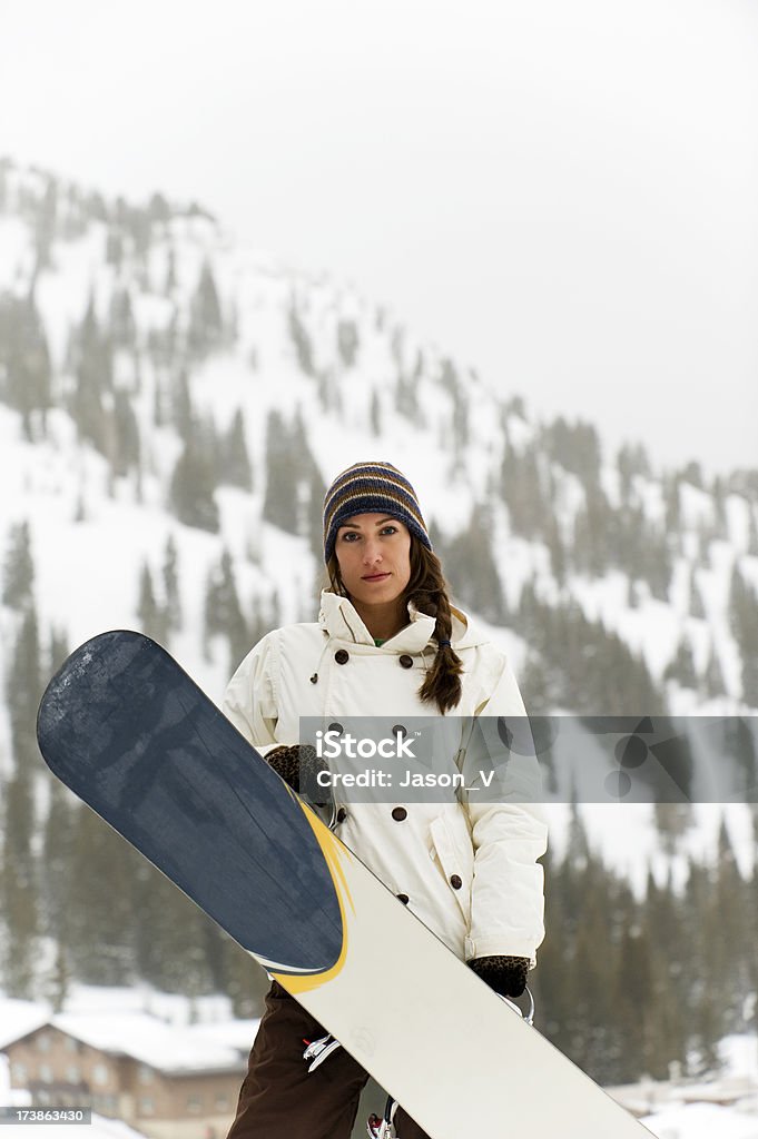 Garota de snowboard - Foto de stock de Pousada de esqui royalty-free