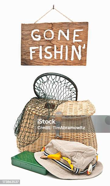 Andato Fishin - Fotografie stock e altre immagini di Pesca - Attività all'aperto - Pesca - Attività all'aperto, Cestino, Scontornabile