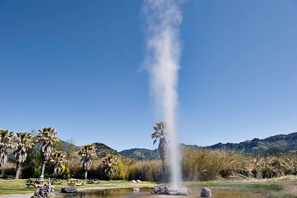 istock California Geyser 173864771