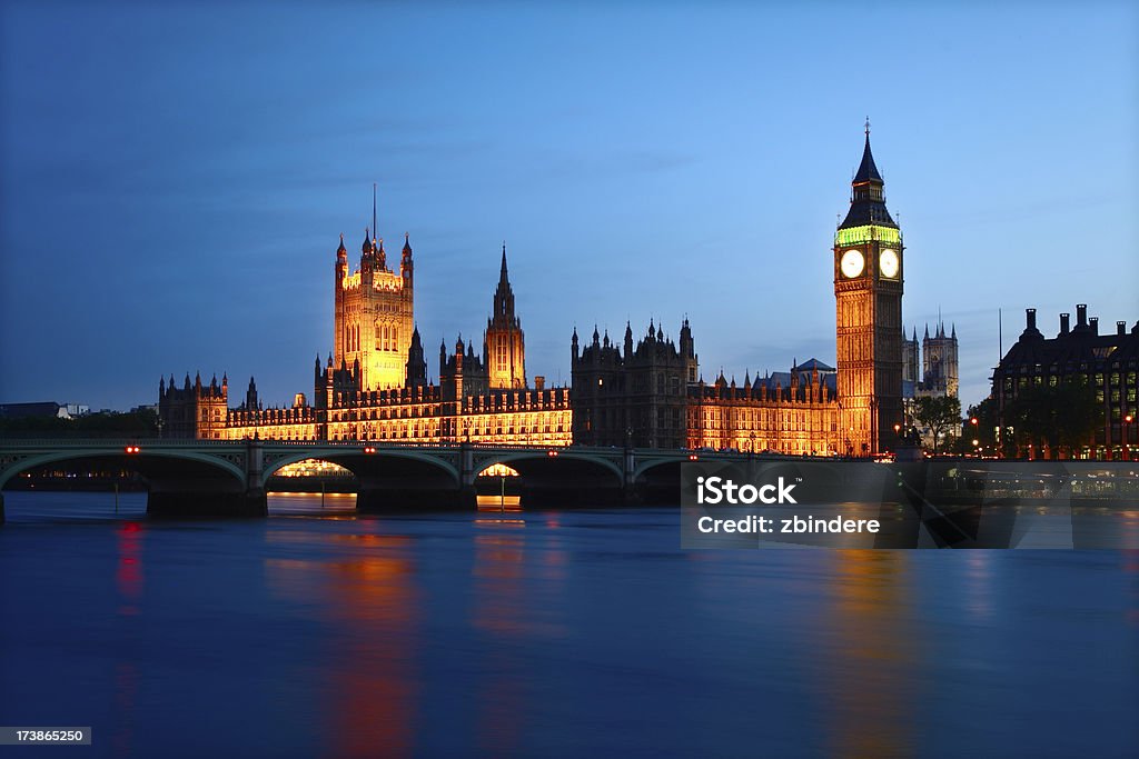 Casas del parlamento, Londres - Foto de stock de Estación de tren de Waterloo libre de derechos