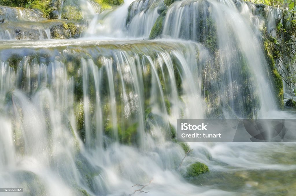 En cascada - Foto de stock de Agua libre de derechos