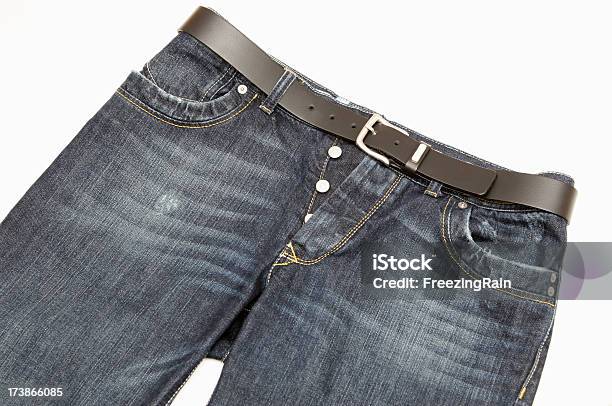 Foto de Jeans Com Cinto e mais fotos de stock de Azul - Azul, Bolso, Botão - Artigo de costura