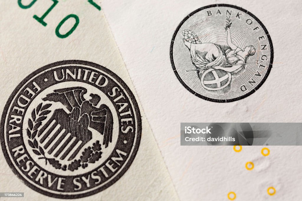 アメリカとイギリスの金融機関 - アメリカ通貨のロイ��ヤリティフリーストックフォト
