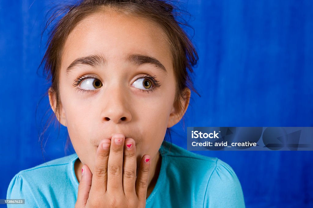 Gran sorpresa! - Foto de stock de Mano tapando la boca libre de derechos