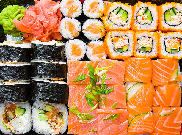 sushi set - japanese cuisine appetizer gourmet caviar stock-fotos und bilder