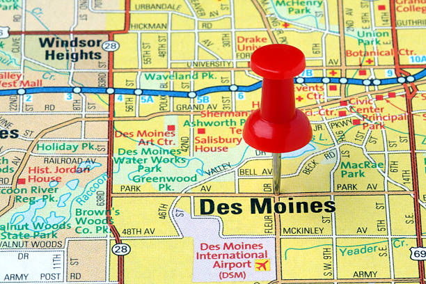 istock Des Moines, Iowa on a map. 173869359