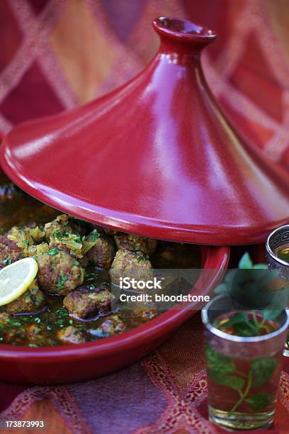 Tajine Foto de stock y más banco de imágenes de Marruecos - Marruecos, Cultura marroquí, Tajine