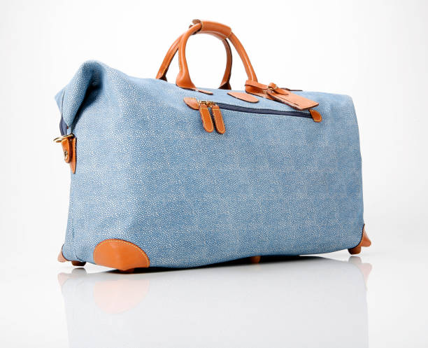 saco azul duffle - gym bag imagens e fotografias de stock