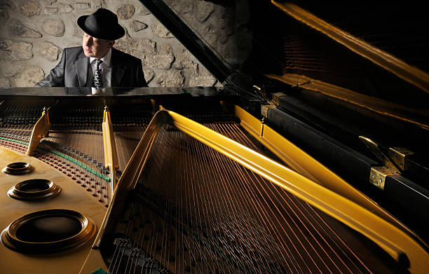 istock Pianist in Club 173874192