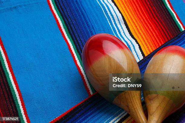 Mexican Blanket I Marakasy - zdjęcia stockowe i więcej obrazów Bez ludzi - Bez ludzi, Fotografika, Horyzontalny