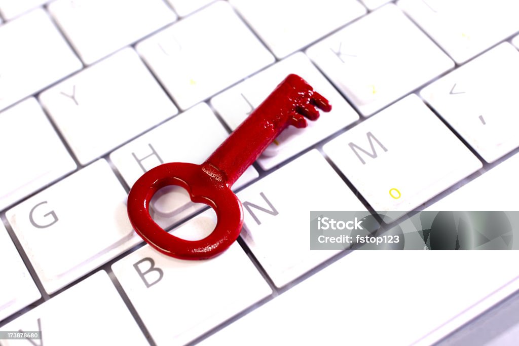 Tasto rosso sulla tastiera del computer - Foto stock royalty-free di Chiave universale