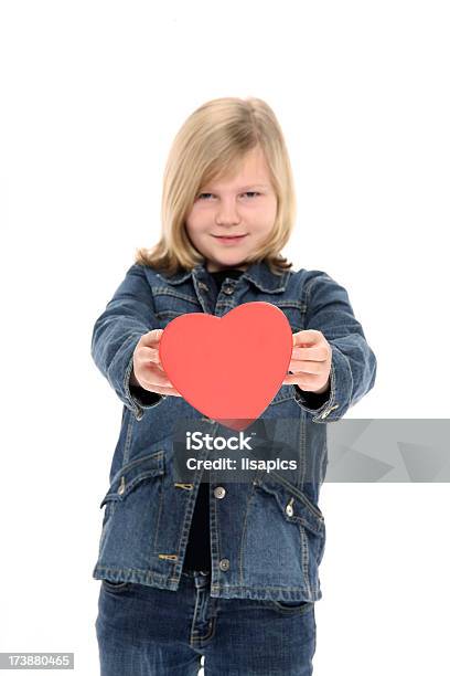 Chica Con Corazón Foto de stock y más banco de imágenes de 10-11 años - 10-11 años, Agarrar, Alegre