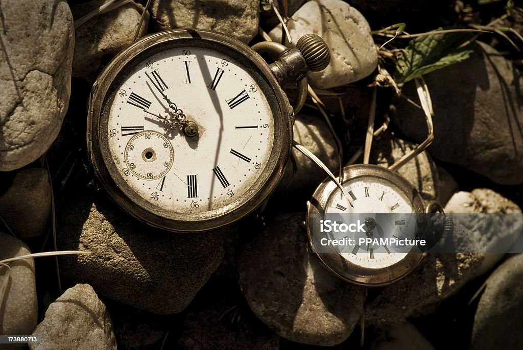 Velhos bolso relógios - Foto de stock de Antigo royalty-free
