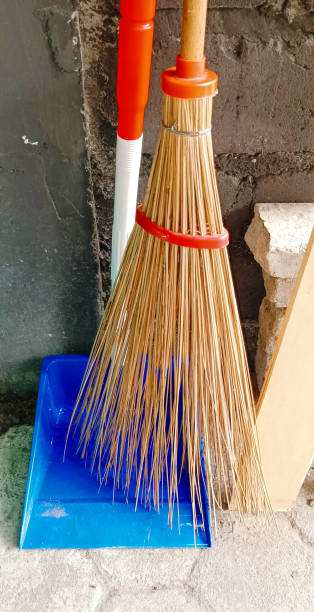 istock A broom stick and a skirt of garbage 1738826196