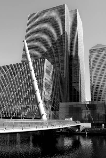 istock Bridge at Canary Wharf in London 173885953
