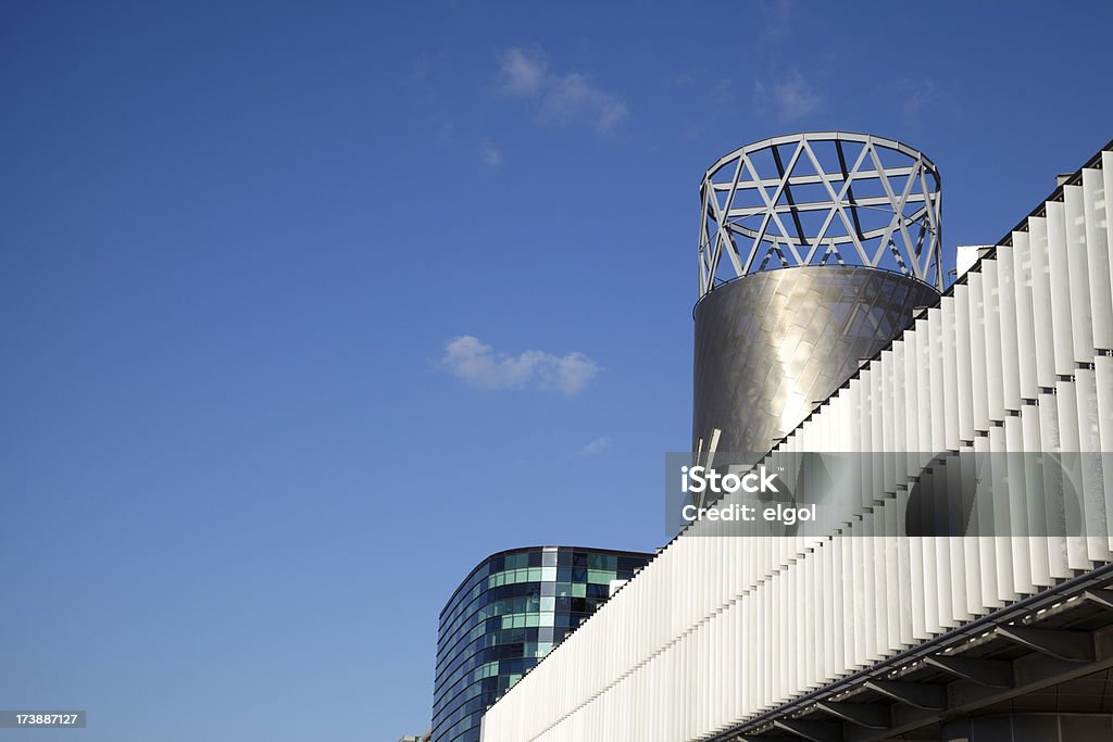 Lowry Centre Dach, Salford Quays, mit blue-clear sky - Lizenzfrei Außenaufnahme von Gebäuden Stock-Foto