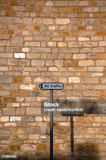 Señal Foto de stock y más banco de imágenes de Calle - Calle, Ciudad, Destinos turísticos