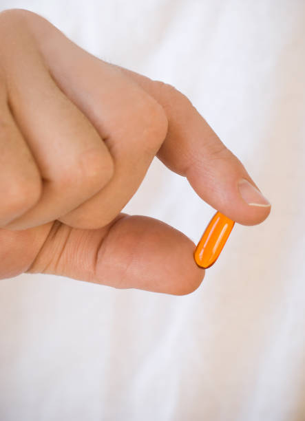 efa - fish oil pill healthy lifestyle protection ストックフォトと画像