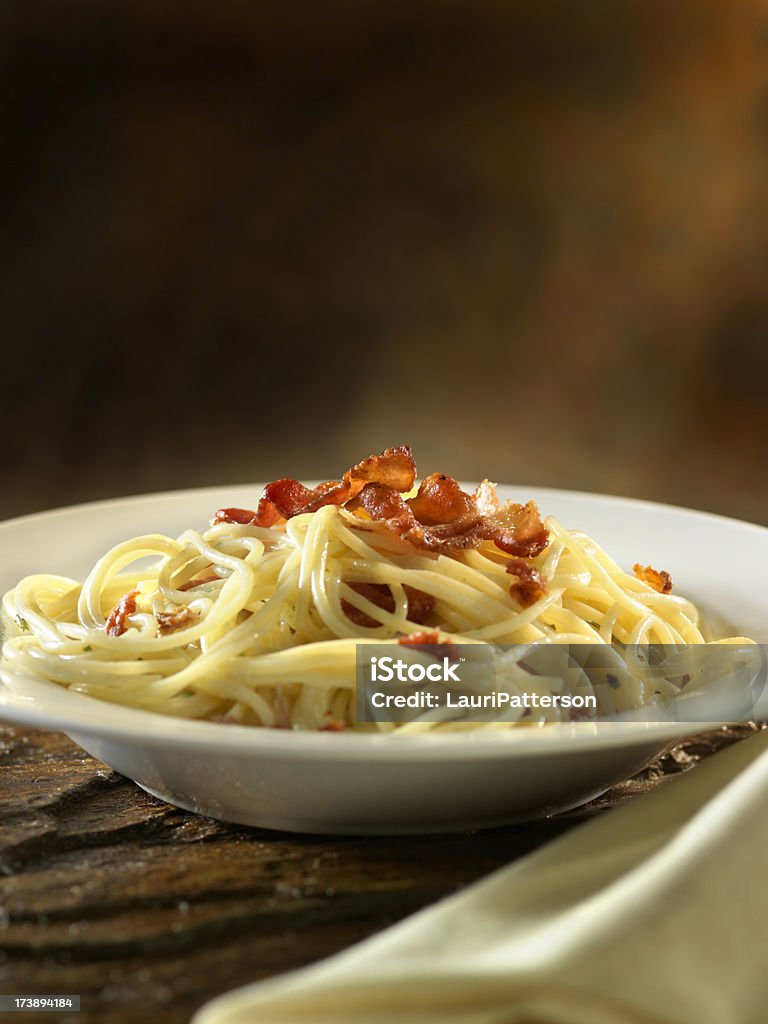 Pasta Alla Carbonara - Foto stock royalty-free di Aglio - Alliacee