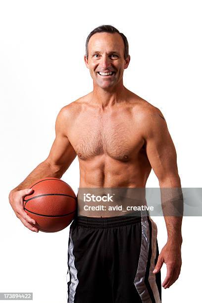 Fitness Meados Adulto De Retratojogador De Basquetebol - Fotografias de stock e mais imagens de Basquetebol