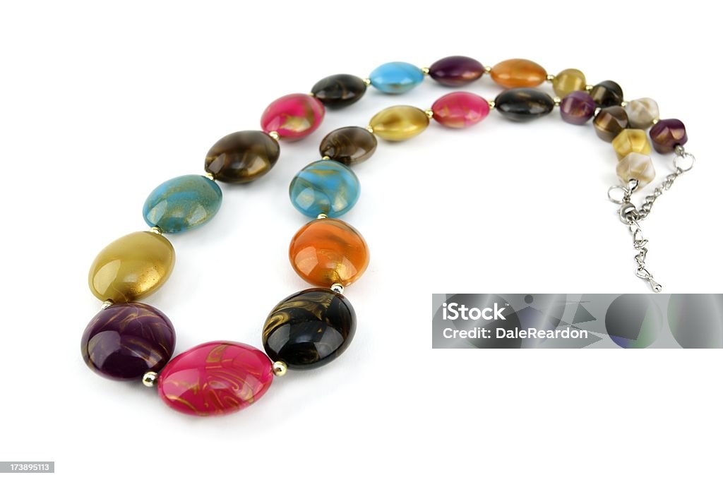 Collier de perles de couleur. - Photo de Beauté libre de droits