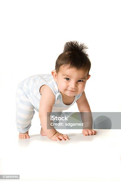 Baby Boy Auf Hände Und Füße Stockfoto und mehr Bilder von 6-11 Monate - 6-11 Monate, Aufwachen, Baby