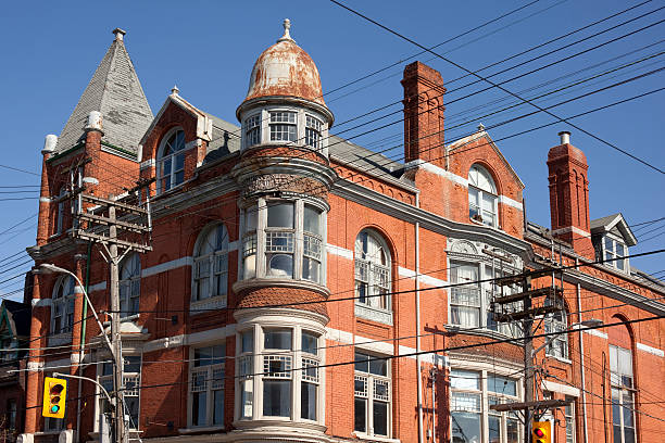 istock Vintage Building in Toronto 173897241