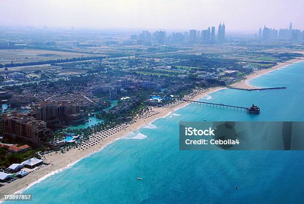 Vista Da Cidade Do Dubai E Praias - Fotografias de stock e mais imagens de Dubai - Dubai, Praia, Vista de Cima