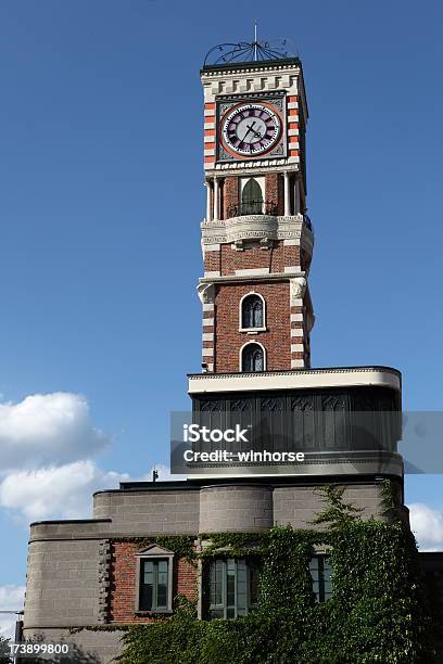 Clock Tower Stockfoto und mehr Bilder von Turmuhr - Turmuhr, Amerikanisches Kleinstadtleben, Architektonisches Detail