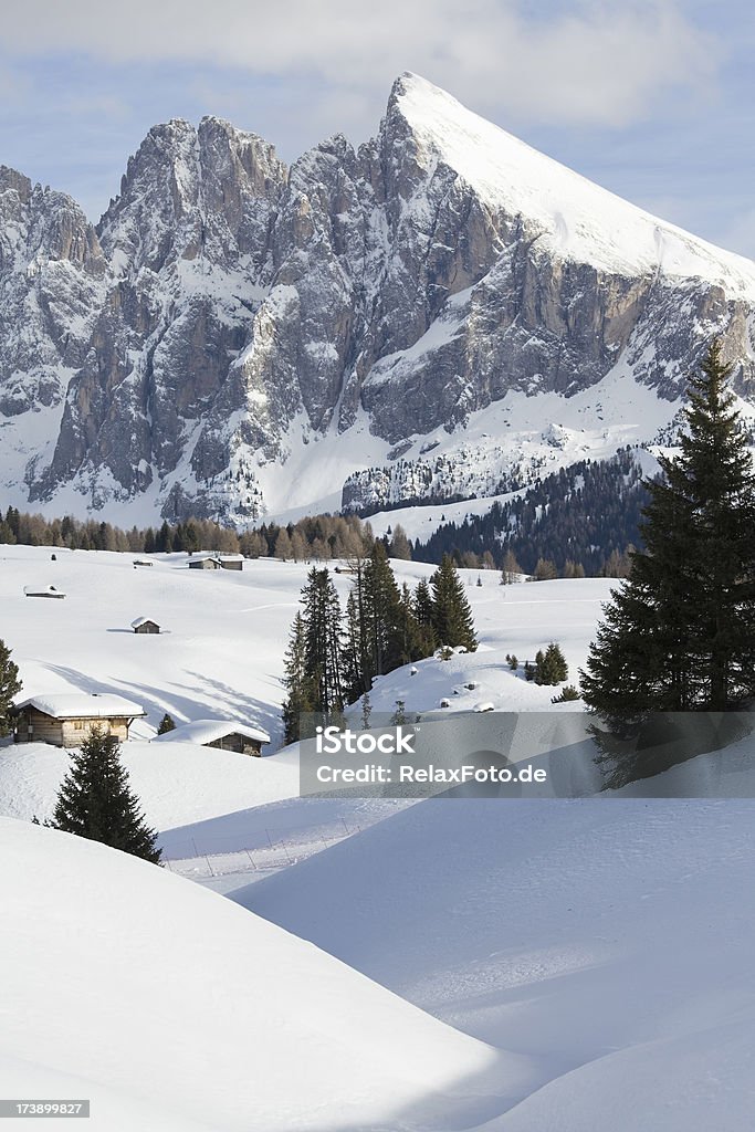 Paisagem de inverno nas Dolomitas (XXXL - Foto de stock de Alpes europeus royalty-free