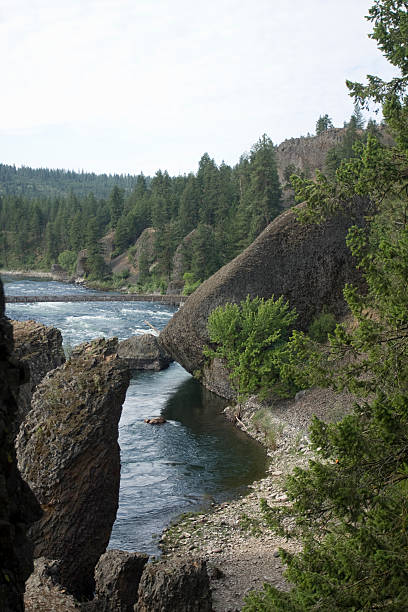 Boulders boulders along river in Spokane Washington spokane river stock pictures, royalty-free photos & images