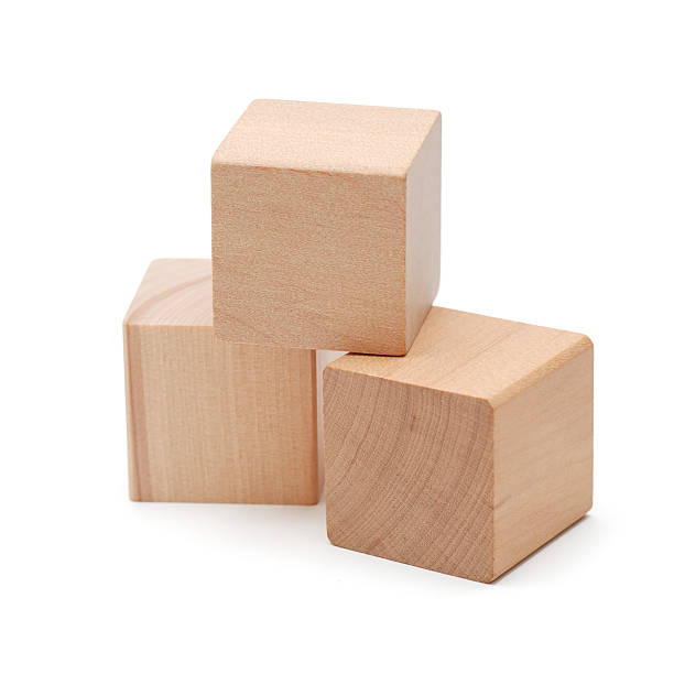 tre blocchi di legno cubo - number 3 three dimensional shape number photograph foto e immagini stock