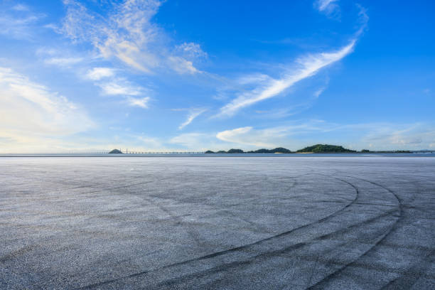 istock Asphalt road platform and coastline nature scenery 1739024654