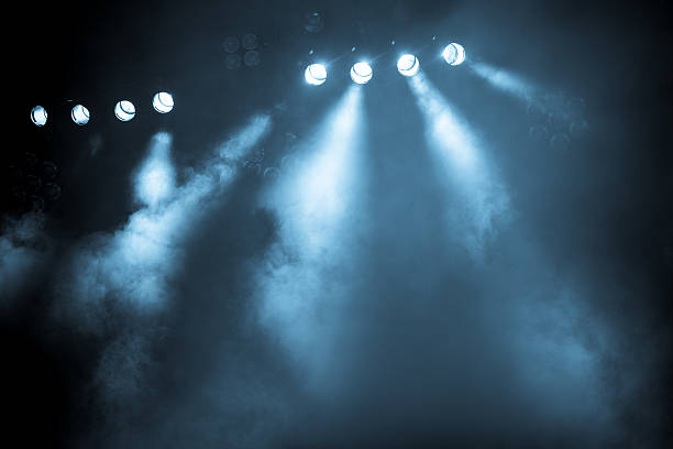 concerto di luci - luce di palcoscenico foto e immagini stock