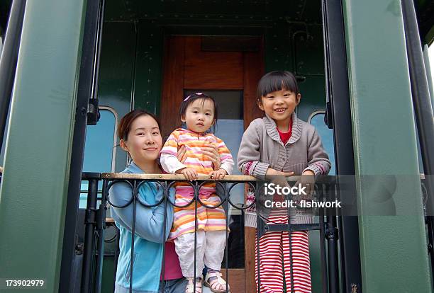 Photo libre de droit de Vacances En Famille banque d'images et plus d'images libres de droit de Canada - Canada, Neuf, Immigrant