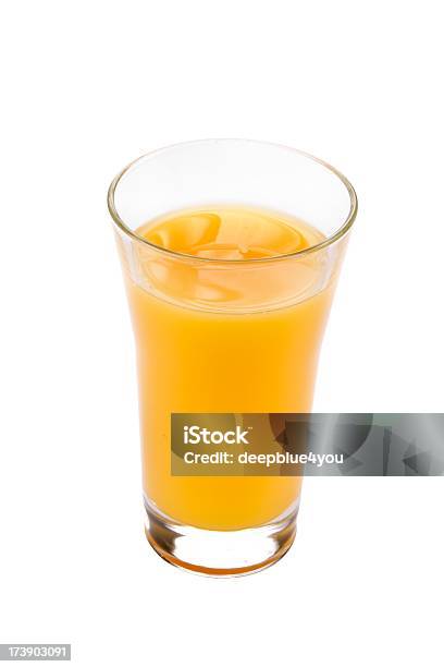 Foto de Retrato De Suco De Laranja Em Fundo Branco e mais fotos de stock de Alimentação Saudável - Alimentação Saudável, Alto contraste, Antioxidante