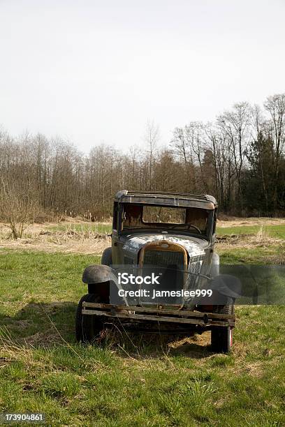 Old Ford Auto Stockfoto und mehr Bilder von 1920-1929 - 1920-1929, Auto, Zurückgelassen