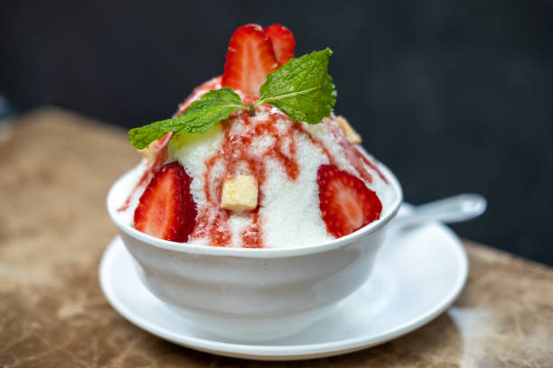 Shaved ice with strawberry and cheesecake