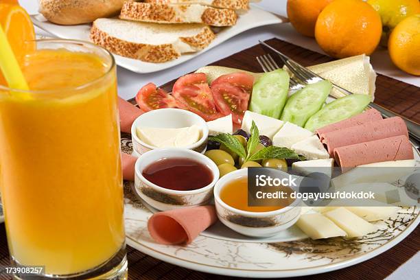 朝食サービス - オリーブのストックフォトや画像を多数ご用意 - オリーブ, オレンジジュース, オーガニック
