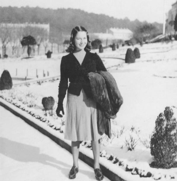 istock Young woman smiling. 1941. 1739088460