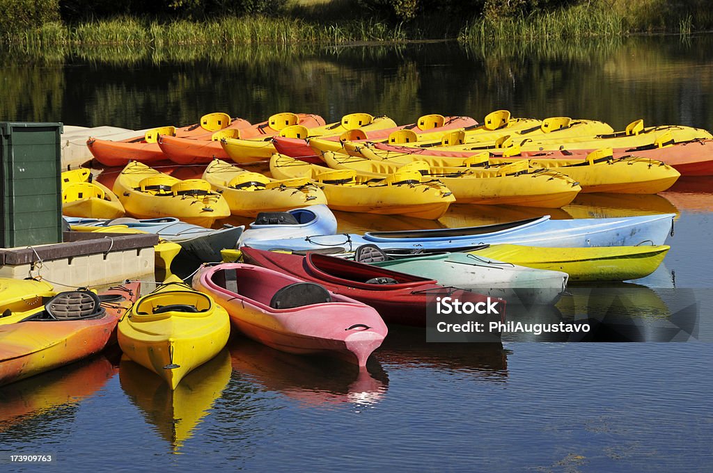 Caiaques e canoas na marina no Rio no Oregon - Royalty-free Rio Deschutes Foto de stock