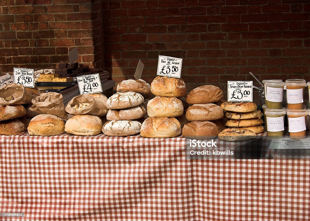 유기농 농산물 시장 노점 식빵 on - 로열티 프리 야외 스톡 사진