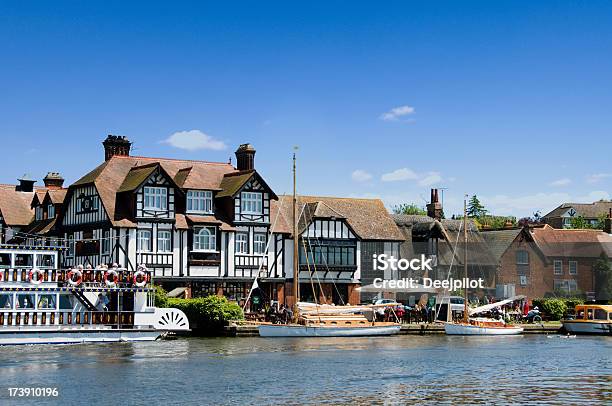 Foto de Horning Village No Reino Unido Em Norfolk Broads e mais fotos de stock de Norfolk Broads - Norfolk Broads, Norfolk - East Anglia, Aldeia