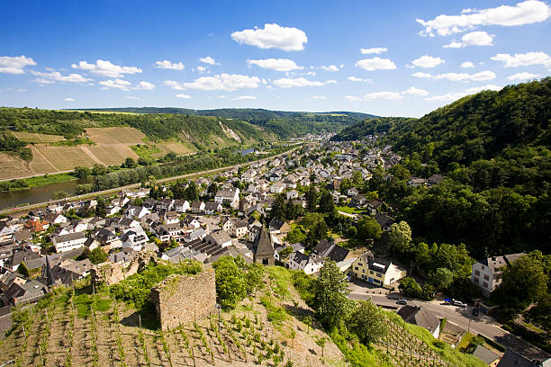 istock Mosel River and Valley at Kobern 173910682