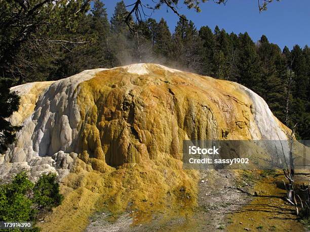 温泉オレンジマウンドイエローストーン - アメリカ西部のストックフォトや画像を多数ご用意 - アメリカ西部, イエローストーン国立公園, オレンジ色